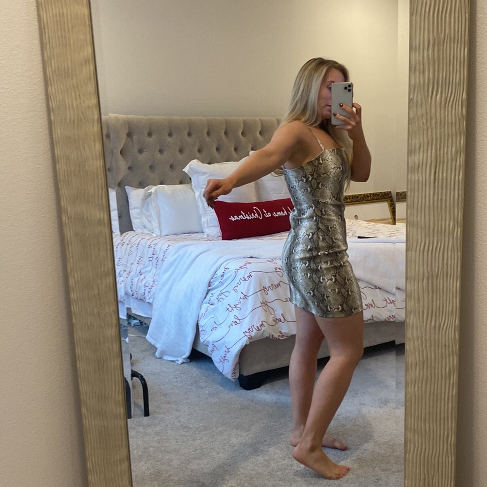Snakeskin Body-con dress